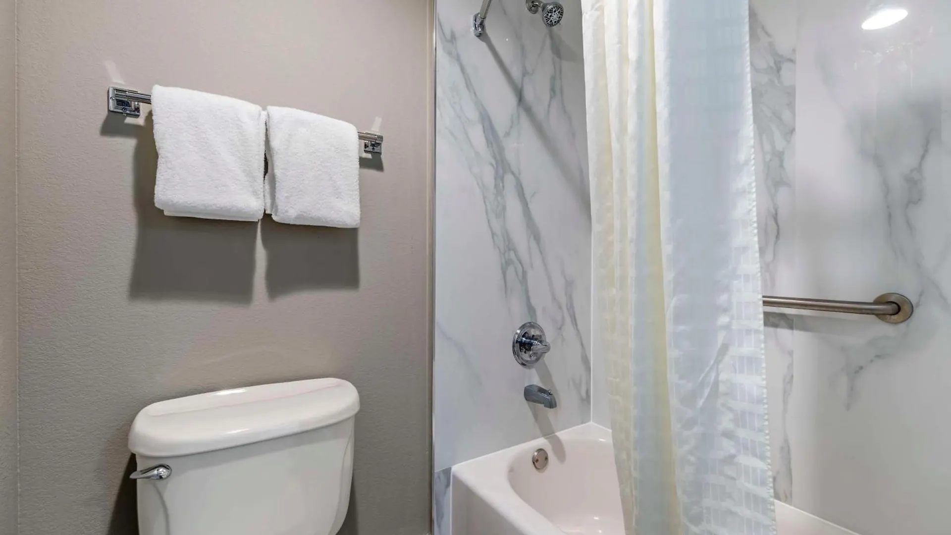 Best Western Louisville Airport Expo 3*,  United States