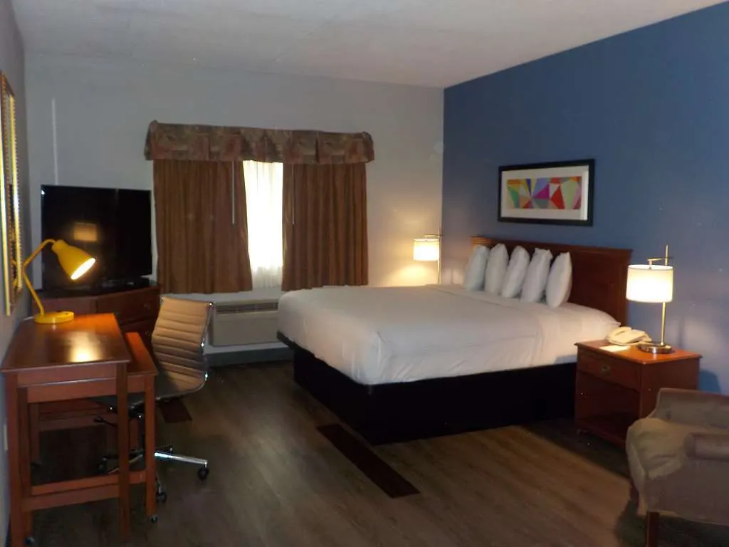 Best Western Louisville Airport Expo 3*,